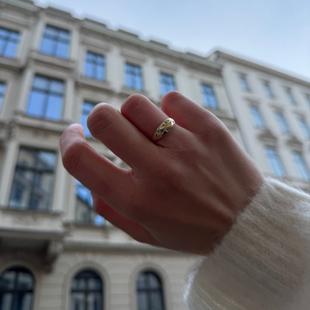 #6 - 333er GOLDRING MIT 4 DIAMANTEN - RG 56